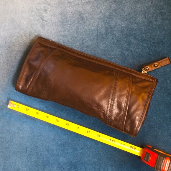 Kenneth Cole Handbags - Kenneth Cole New York clutch dk brown